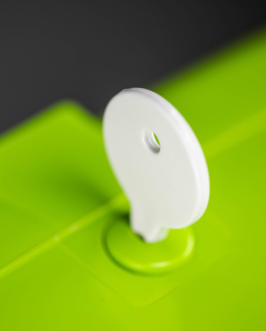 Green Folded Towels Dispenser