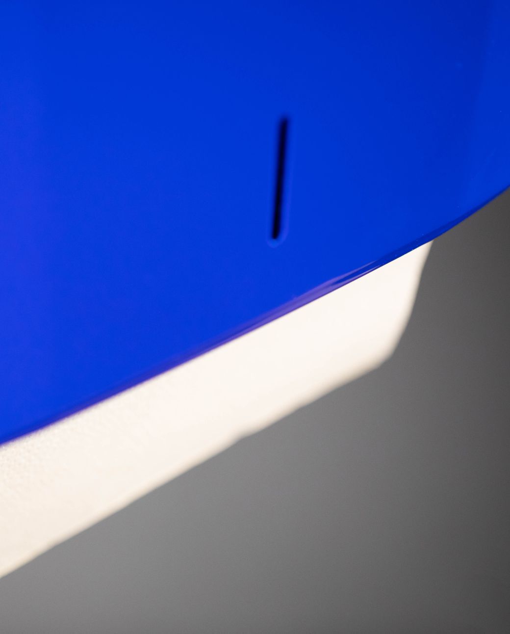 Blue Folded Towels Dispenser